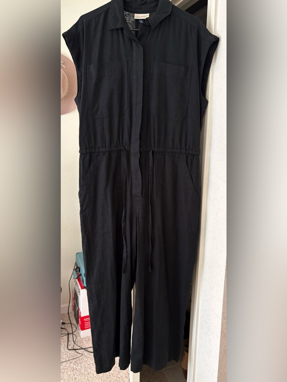 Universal Thread Black Sleeveless Utility Jumpsuit
